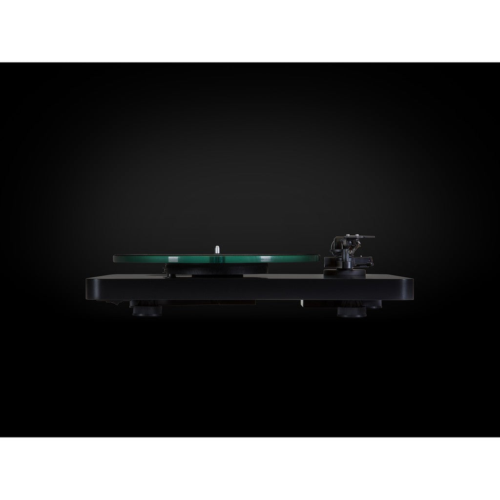 NAD C558 / C 558 - Turntable Vinyl LP Ortofon OM10 phono cartridge belt drive MDF plinth Perspex cover