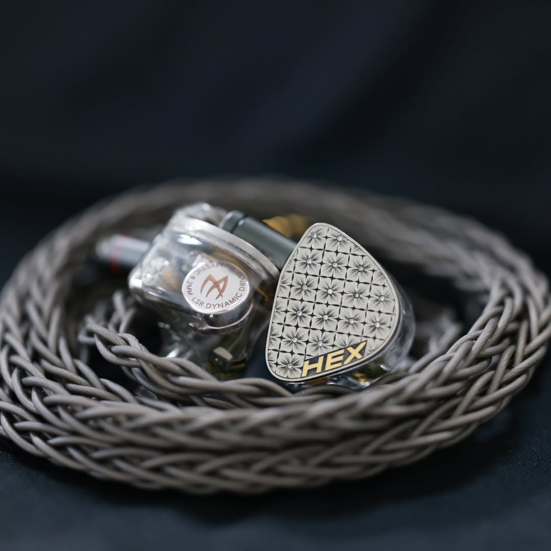Mysticraft HEX - The World's First Hex-brid In-Ear Monitor