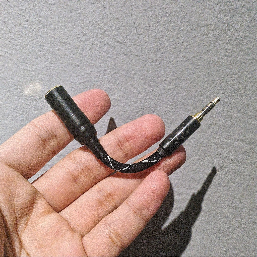 Uranus AC-RSOCC XLR 4 pin to Petaconn 4.4mm female